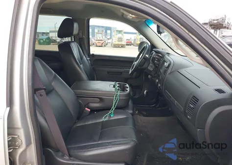 2011 Chevrolet Silverado 1500 Lt from USA, damaged, VIN 3GCPCSE03BG353888